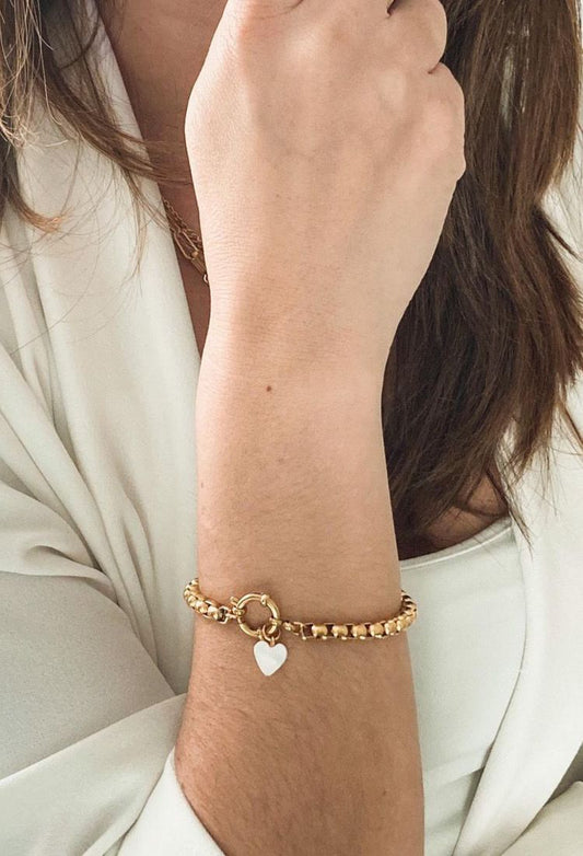Pulseira com coração madrepérola