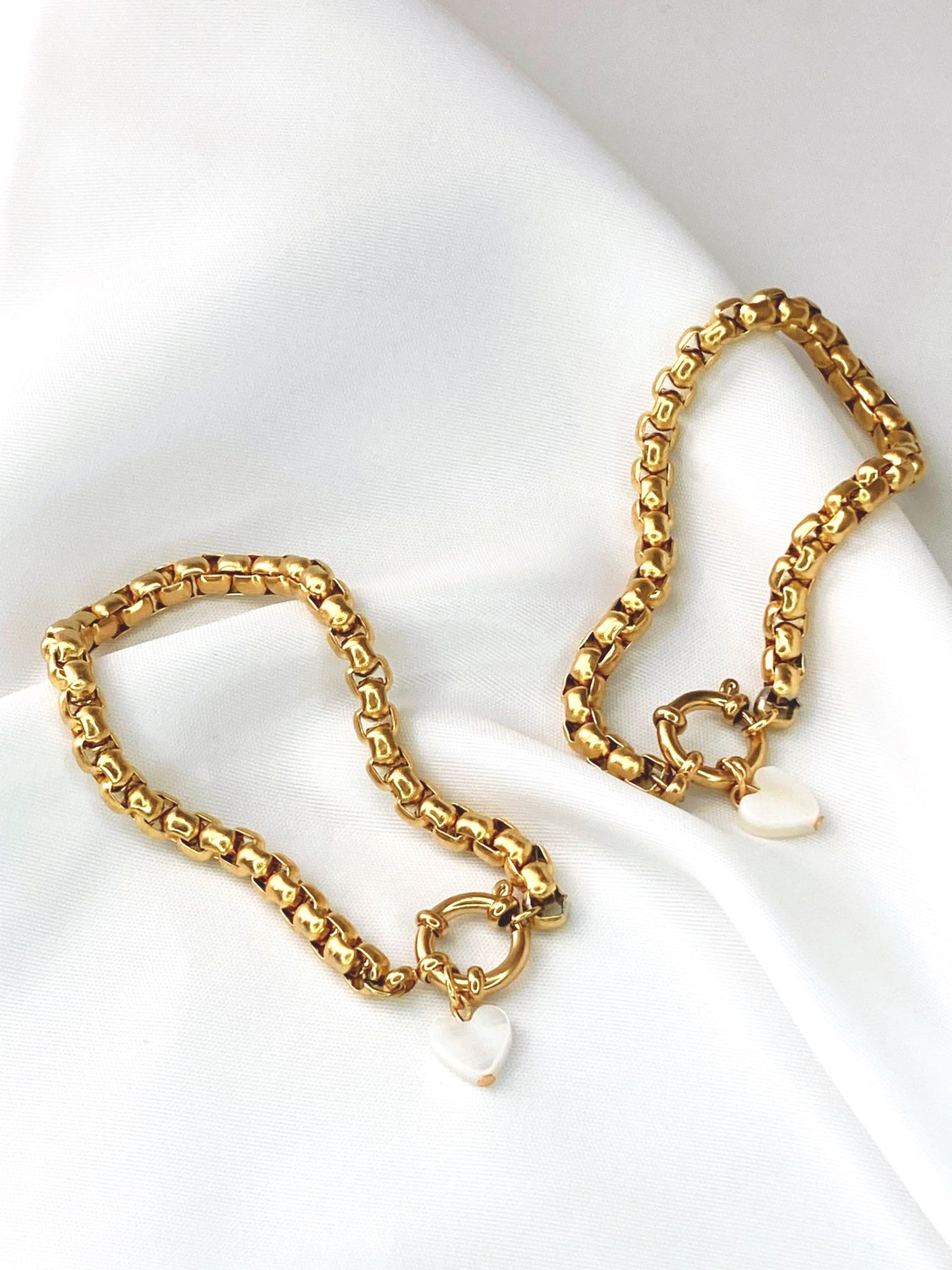 Pulseira com coração madrepérola